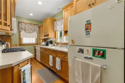 19 Bouvier Avenue Lincoln RI 02838