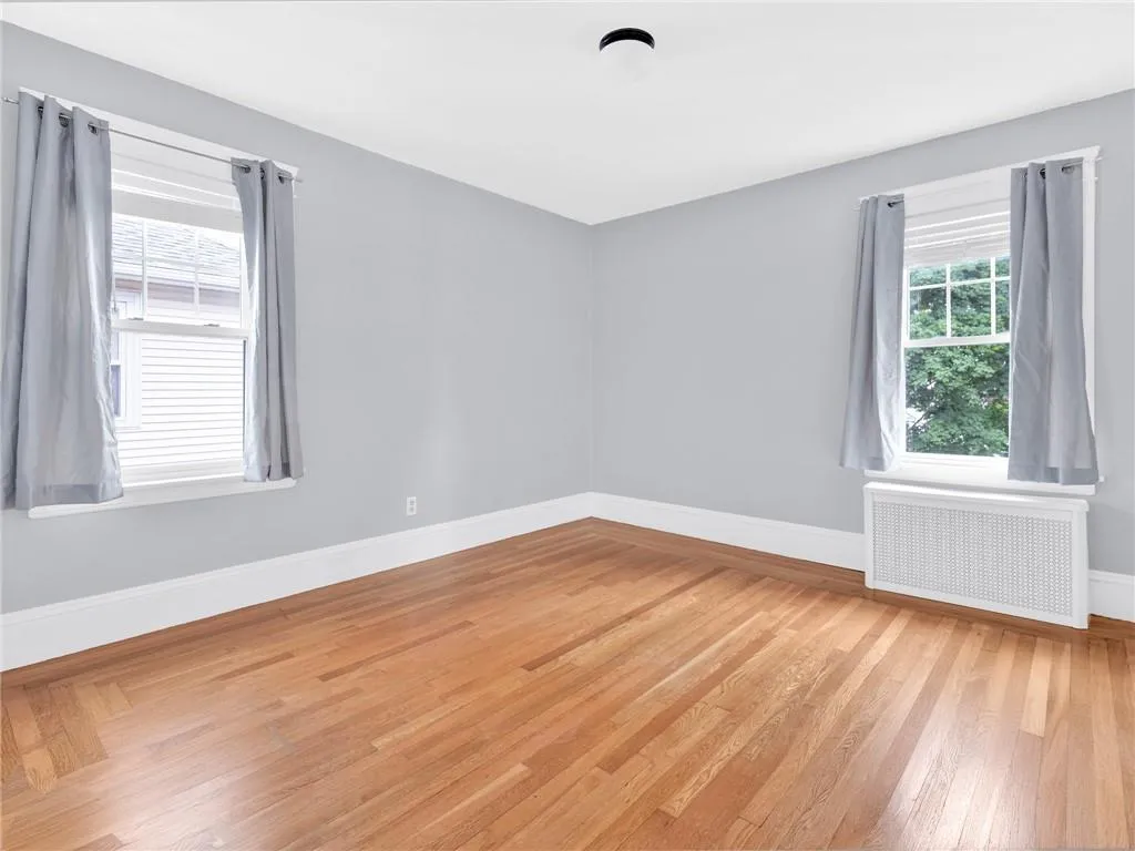 61 Burnside Street Cranston RI 02910