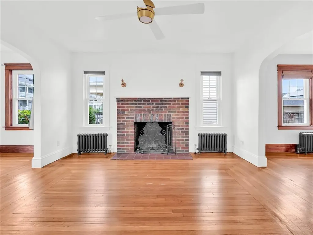 61 Burnside Street Cranston RI 02910