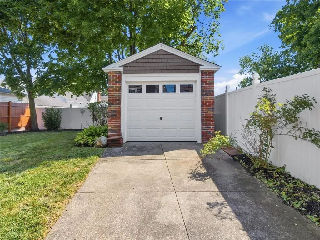 61 Burnside Street Cranston RI 02910