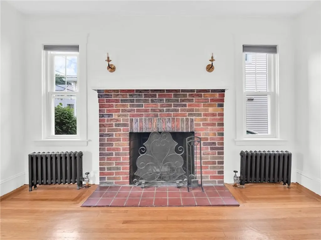 61 Burnside Street Cranston RI 02910
