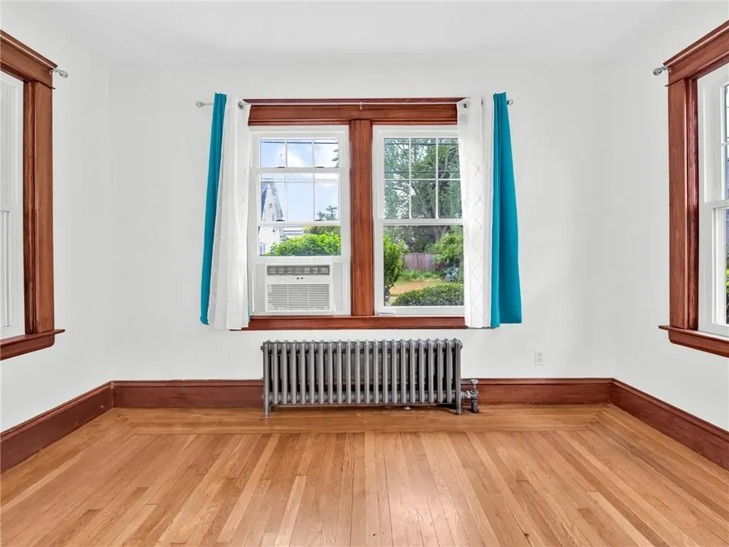 61 Burnside Street Cranston RI 02910