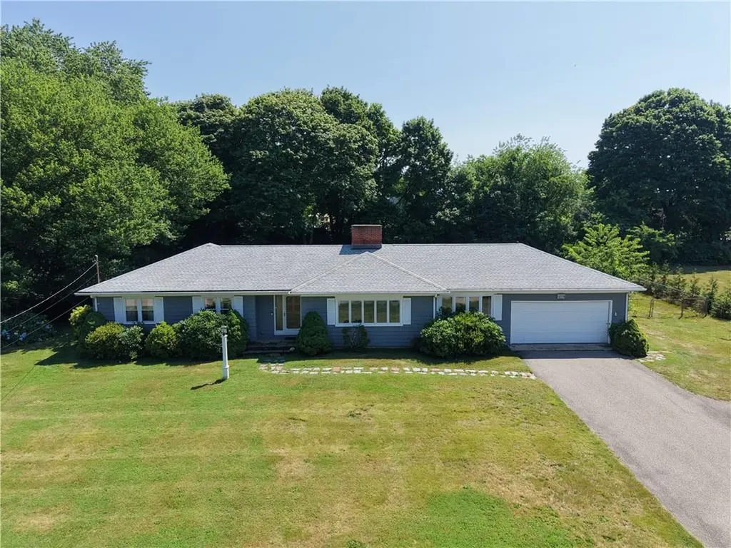 8 Wabasso Terrace Middletown RI 02842