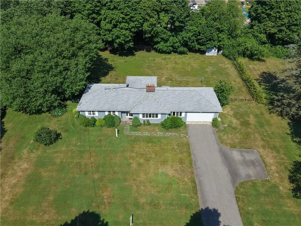 8 Wabasso Terrace Middletown RI 02842