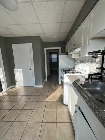 70 Oliver Street Bristol RI 02809