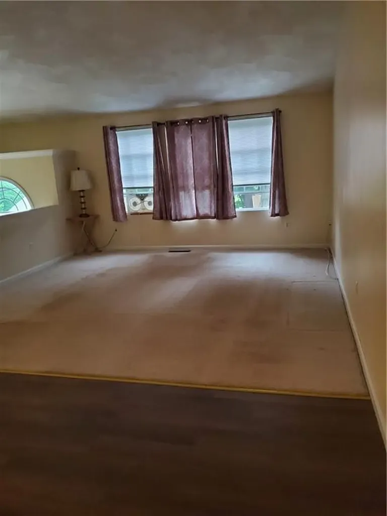 91 Oregon Avenue Woonsocket RI 02895