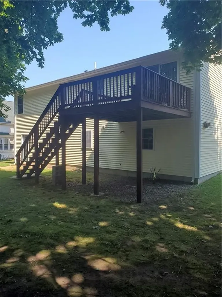91 Oregon Avenue Woonsocket RI 02895