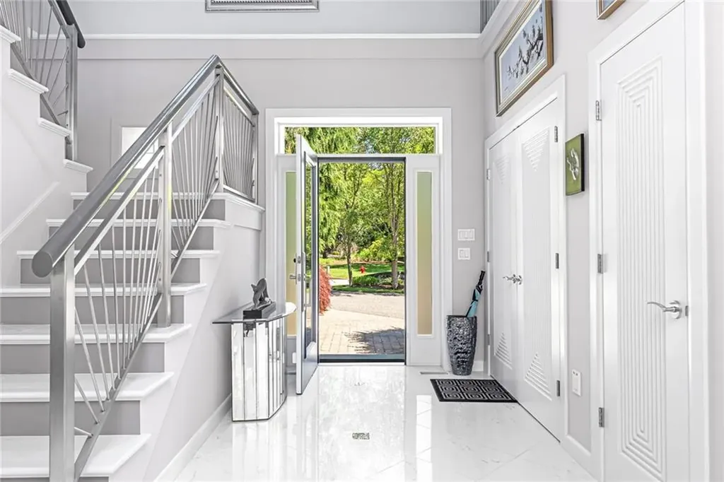 70 Lands End Drive North Kingstown RI 02852