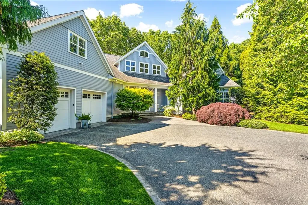 70 Lands End Drive North Kingstown RI 02852