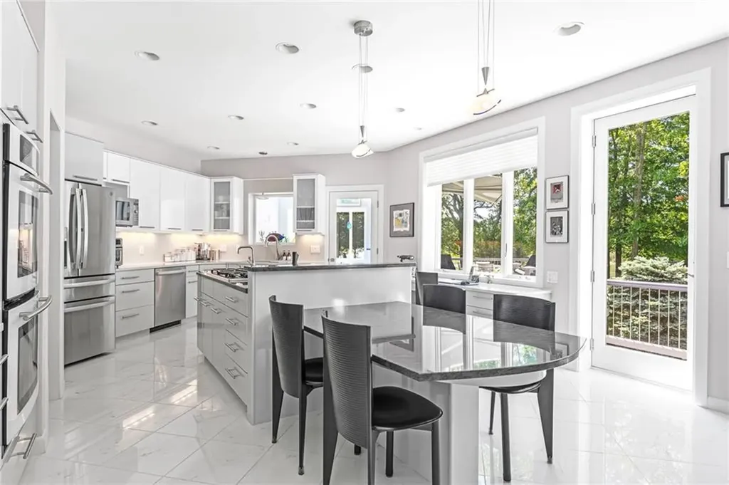 70 Lands End Drive North Kingstown RI 02852