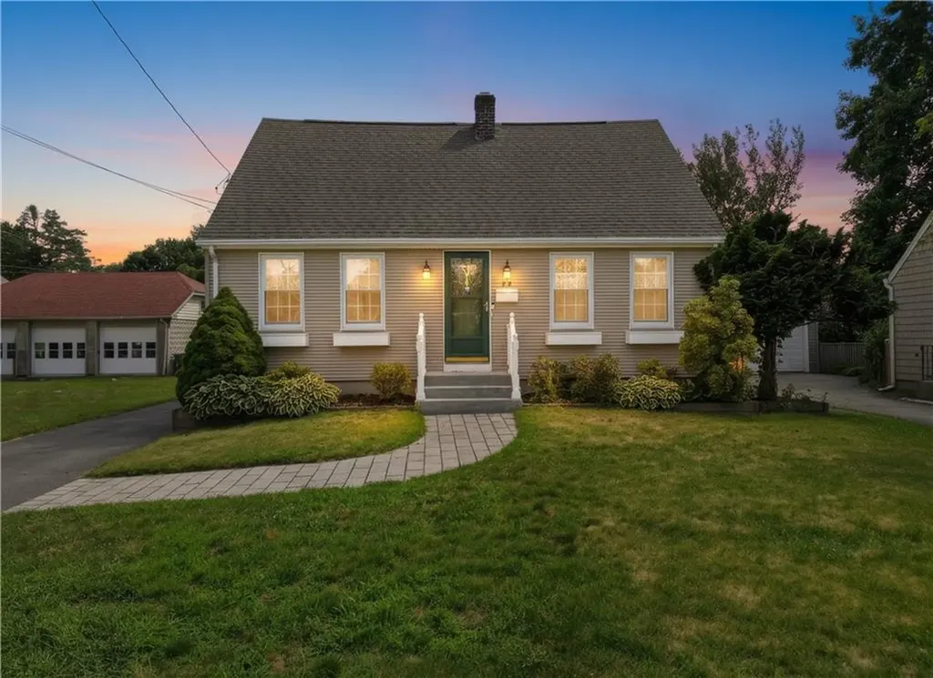 24 Rosegarden Street Warwick RI 02888