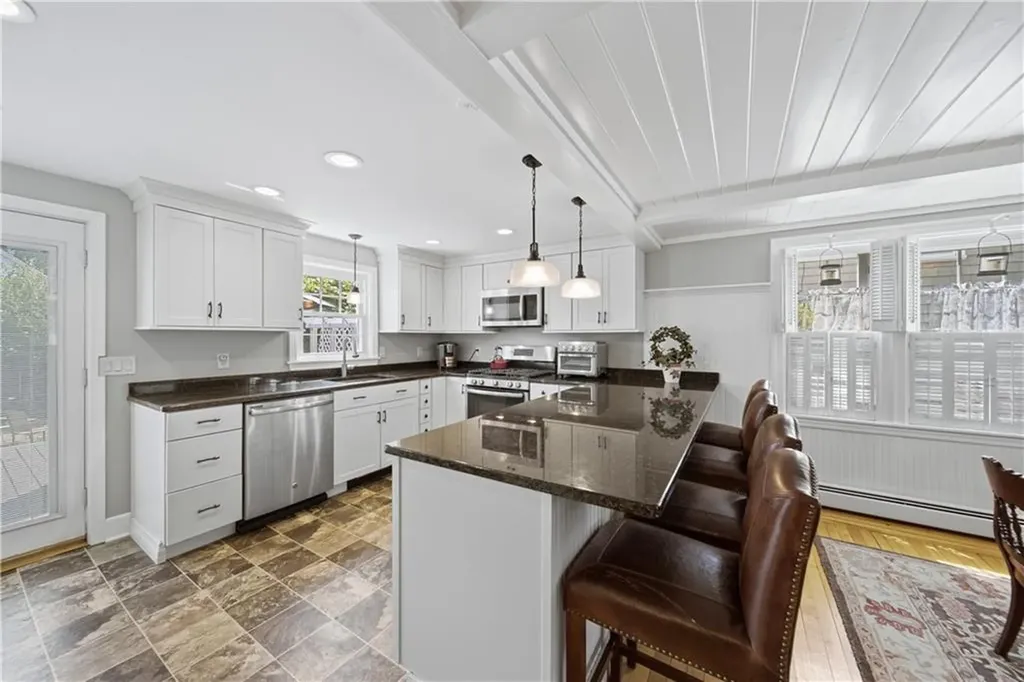 24 Rosegarden Street Warwick RI 02888
