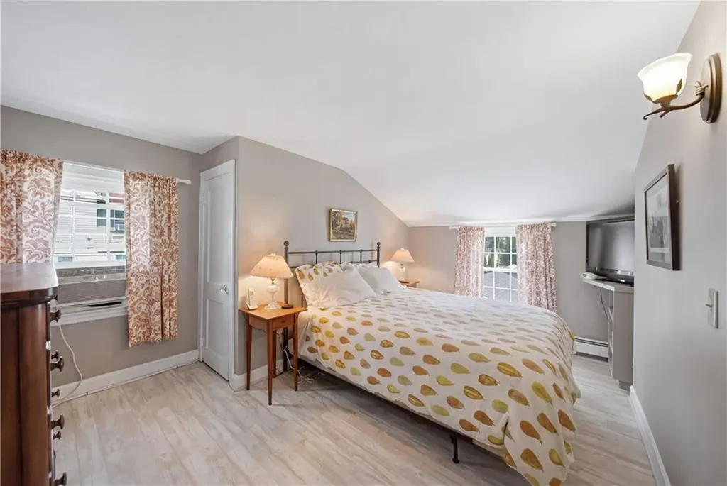 24 Rosegarden Street Warwick RI 02888
