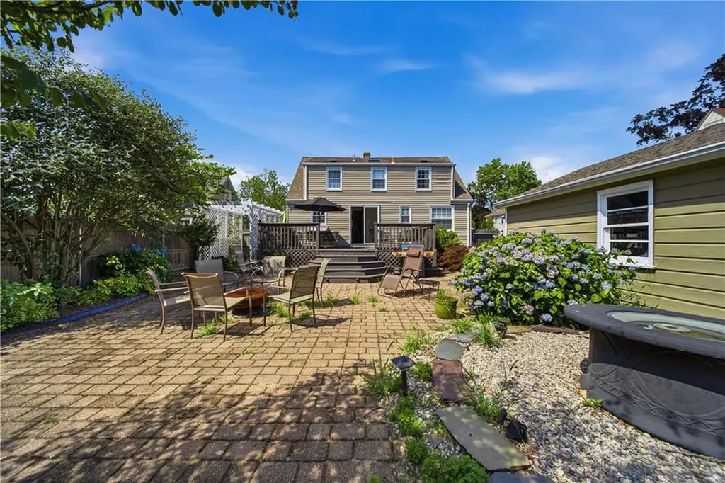 24 Rosegarden Street Warwick RI 02888