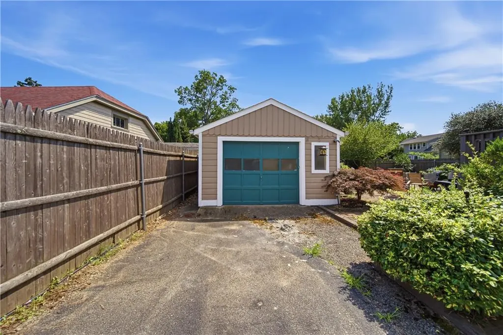 24 Rosegarden Street Warwick RI 02888