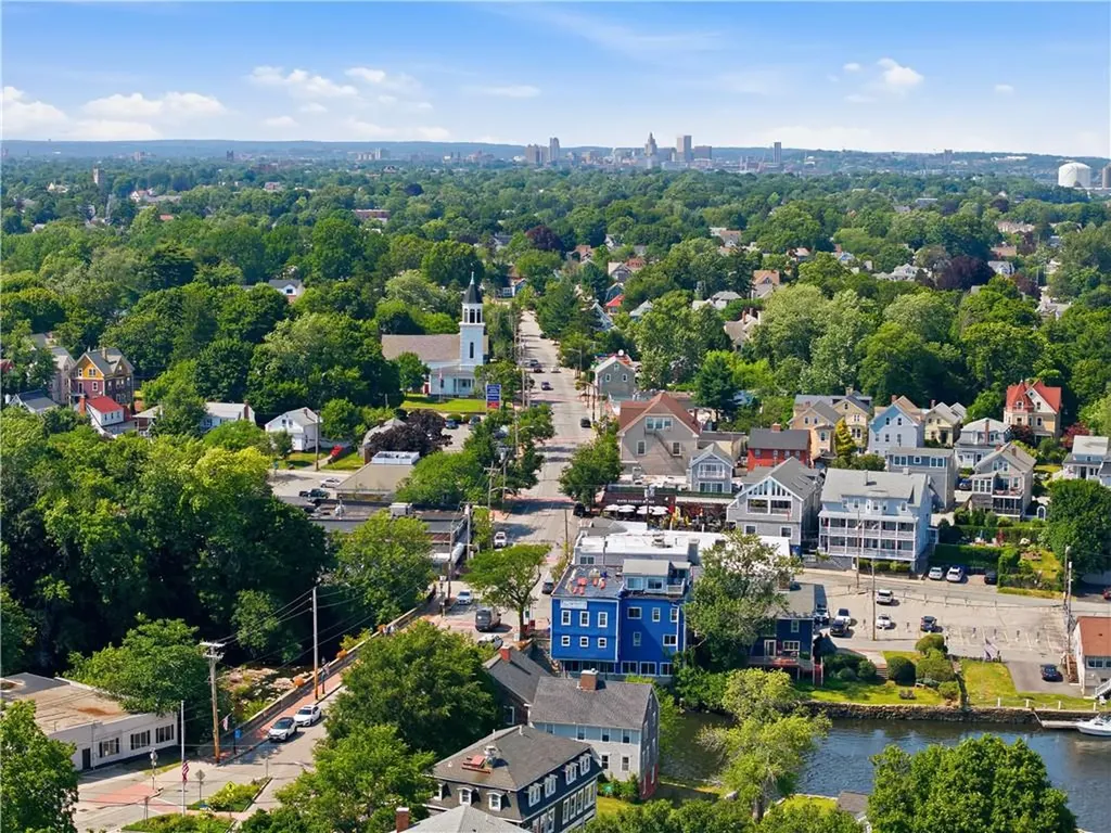 24 Rosegarden Street Warwick RI 02888