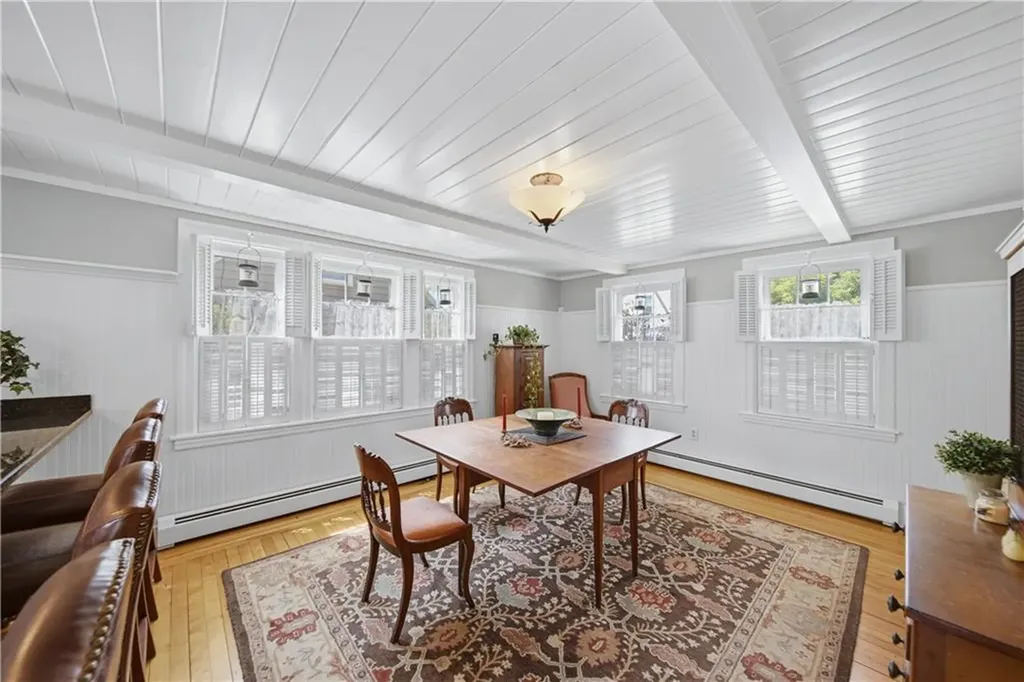 24 Rosegarden Street Warwick RI 02888