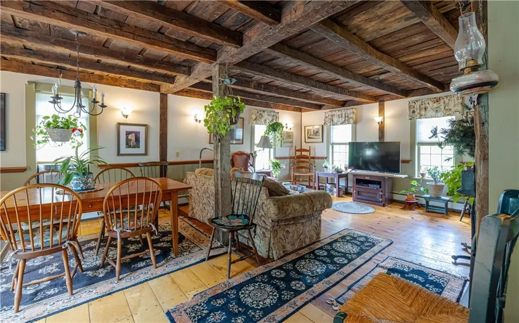 93 Moosup Valley Road Foster RI 02825