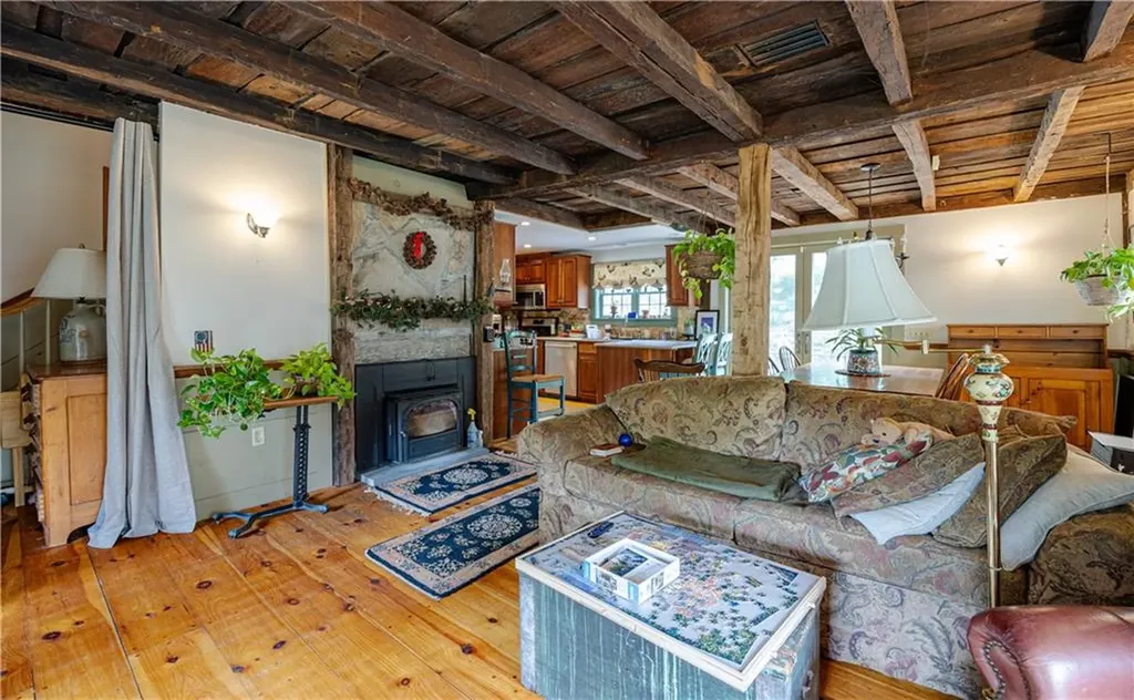 93 Moosup Valley Road Foster RI 02825