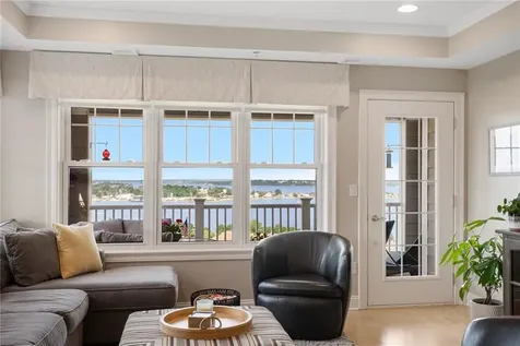 71 Starboard Drive Tiverton RI 02878