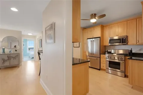 71 Starboard Drive Tiverton RI 02878