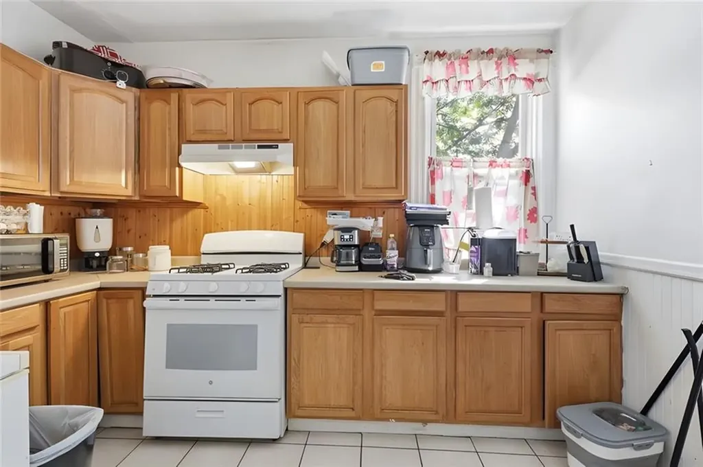 374 Douglas Avenue Providence RI 02908