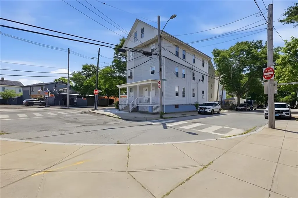 374 Douglas Avenue Providence RI 02908