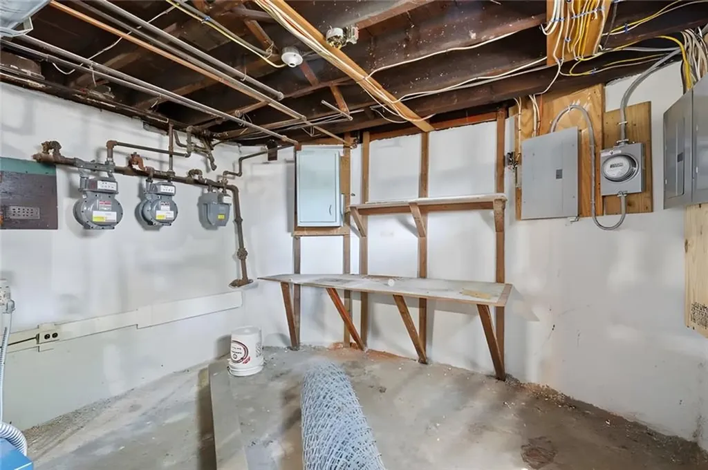 374 Douglas Avenue Providence RI 02908