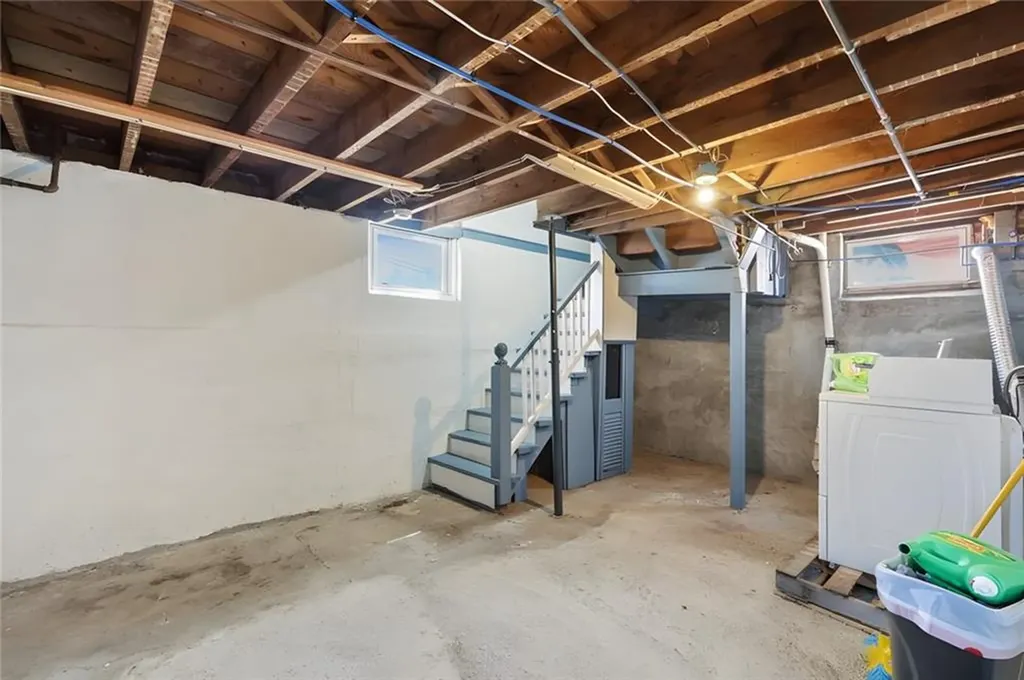 374 Douglas Avenue Providence RI 02908