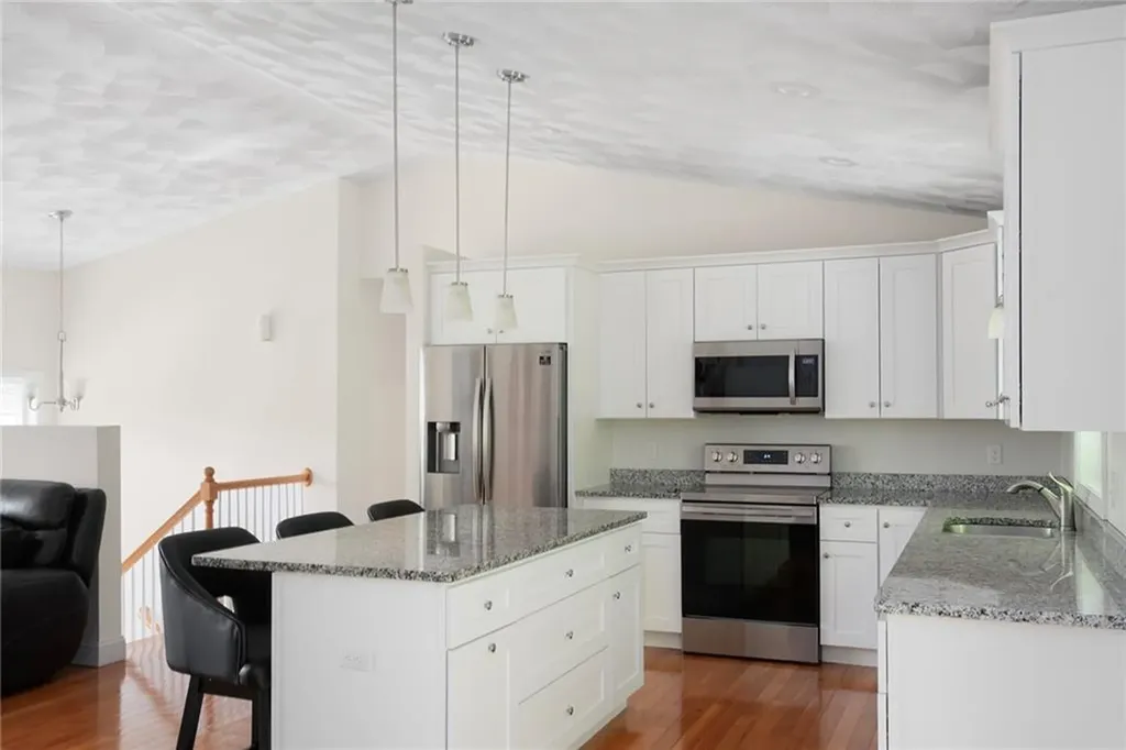 15 Birch Road Cumberland RI 02864