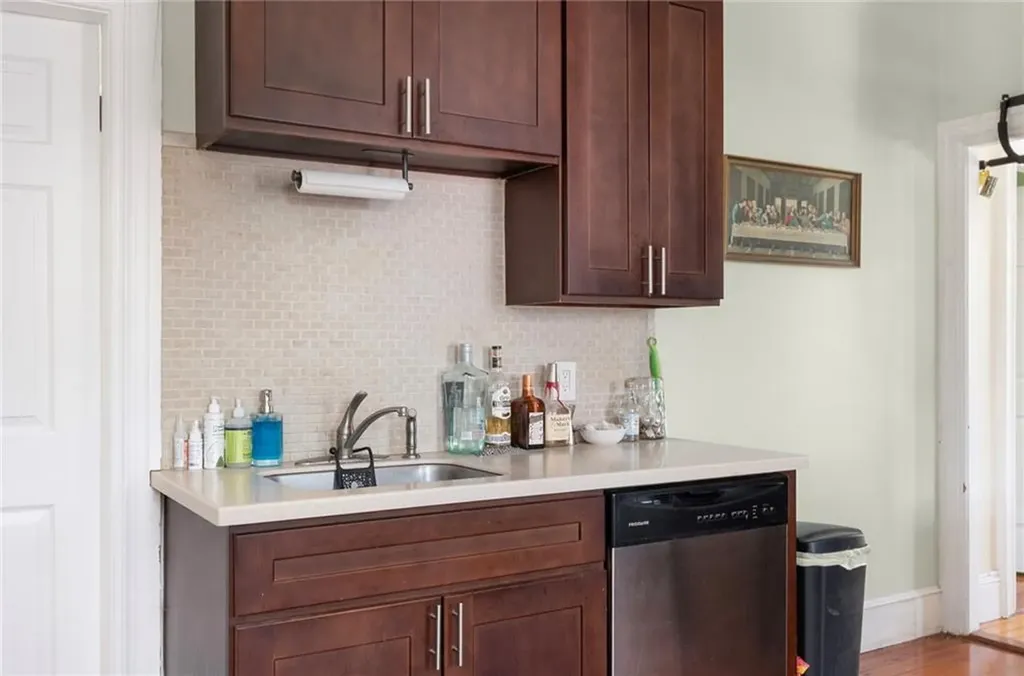 33 Amy Street Providence RI 02906