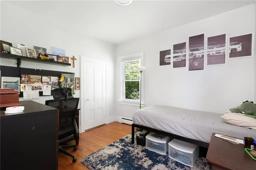 33 Amy Street Providence RI 02906