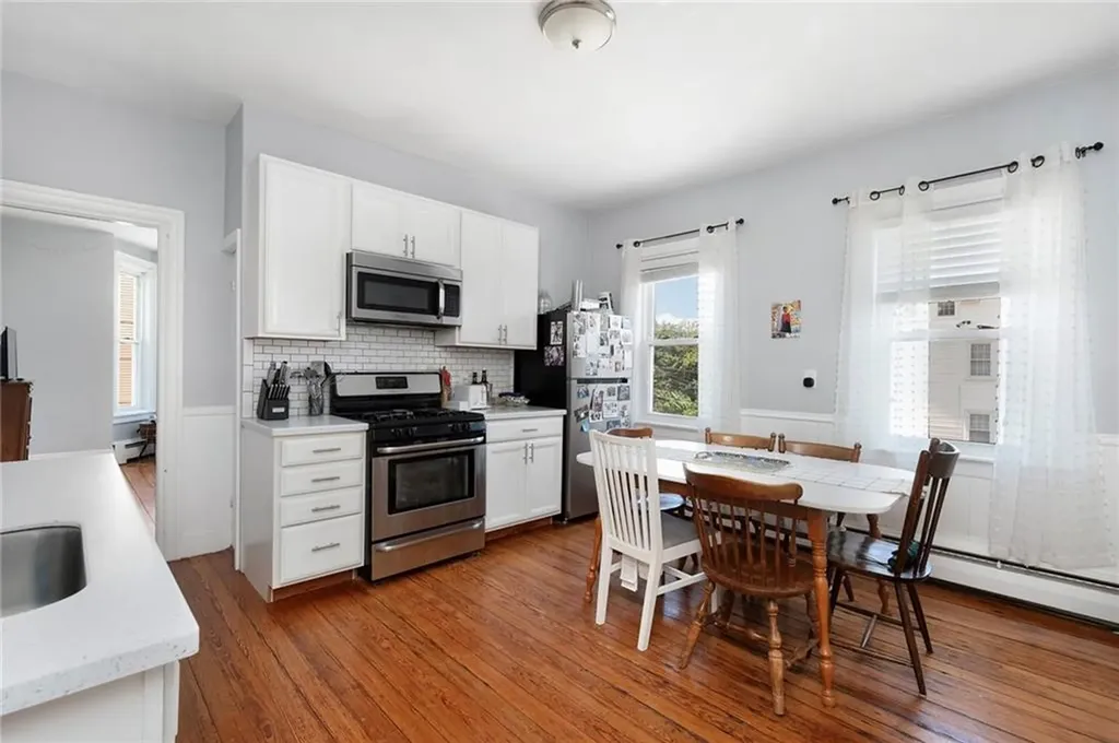 33 Amy Street Providence RI 02906