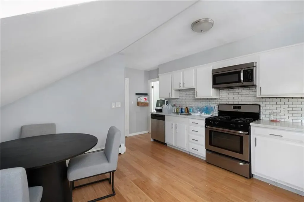 33 Amy Street Providence RI 02906
