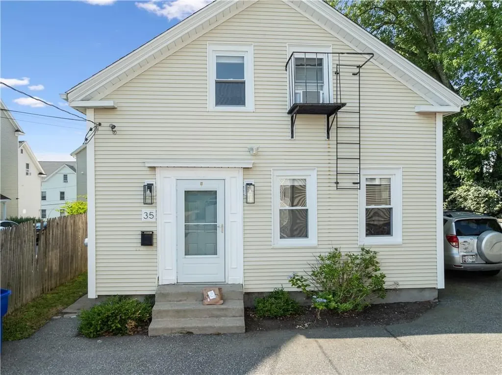 33 Amy Street Providence RI 02906