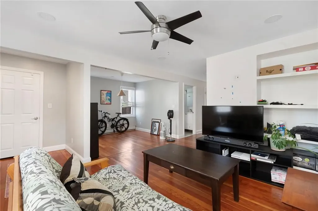 33 Amy Street Providence RI 02906