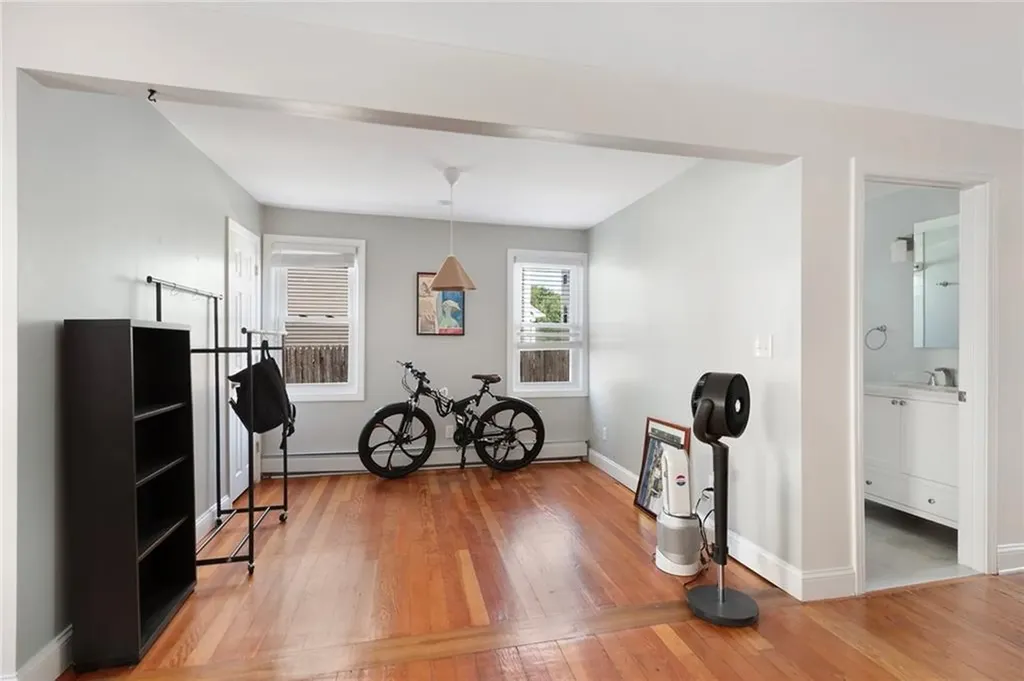 33 Amy Street Providence RI 02906
