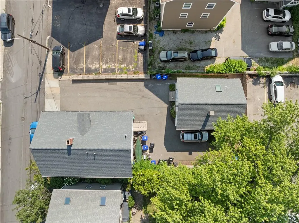 33 Amy Street Providence RI 02906