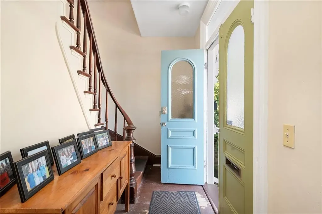 33 Amy Street Providence RI 02906