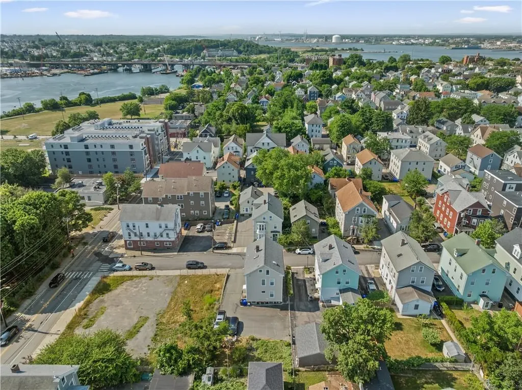 33 Amy Street Providence RI 02806