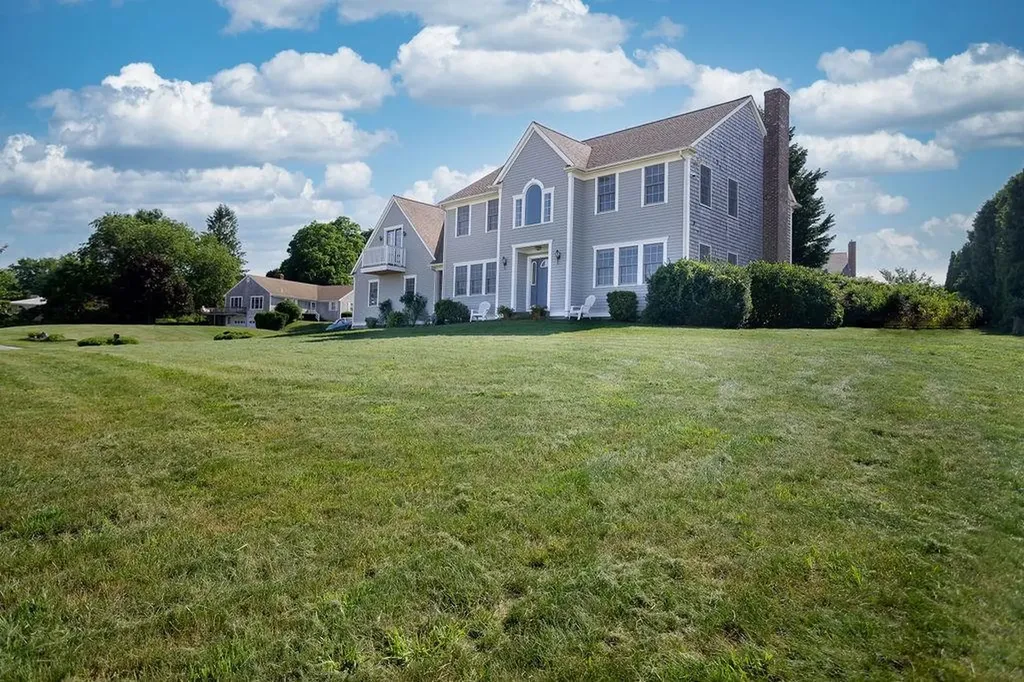 326 Windstone Drive Portsmouth RI 02871