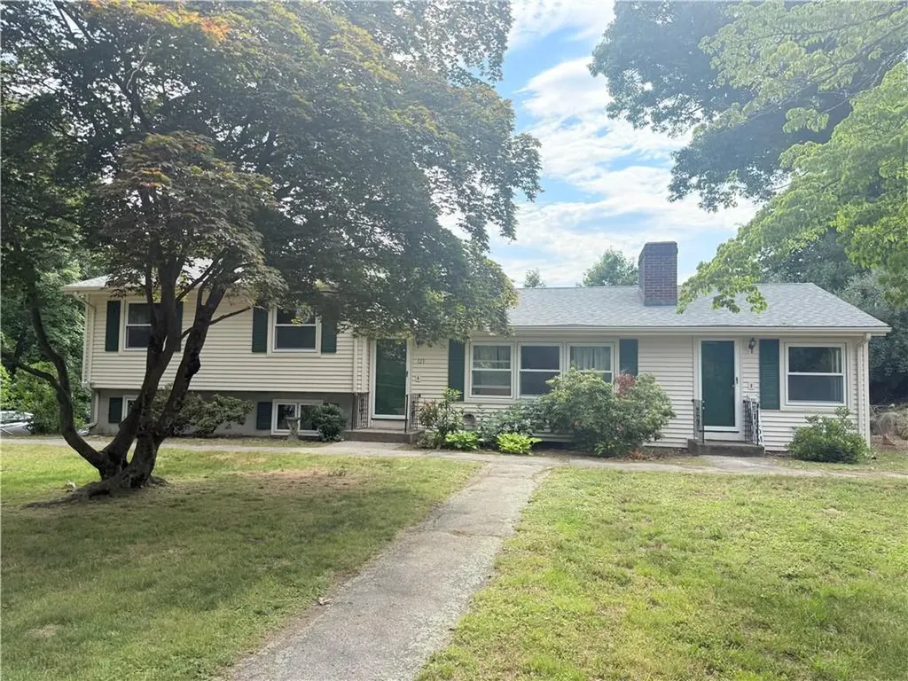 121 Greenwich Avenue Warwick RI 02886