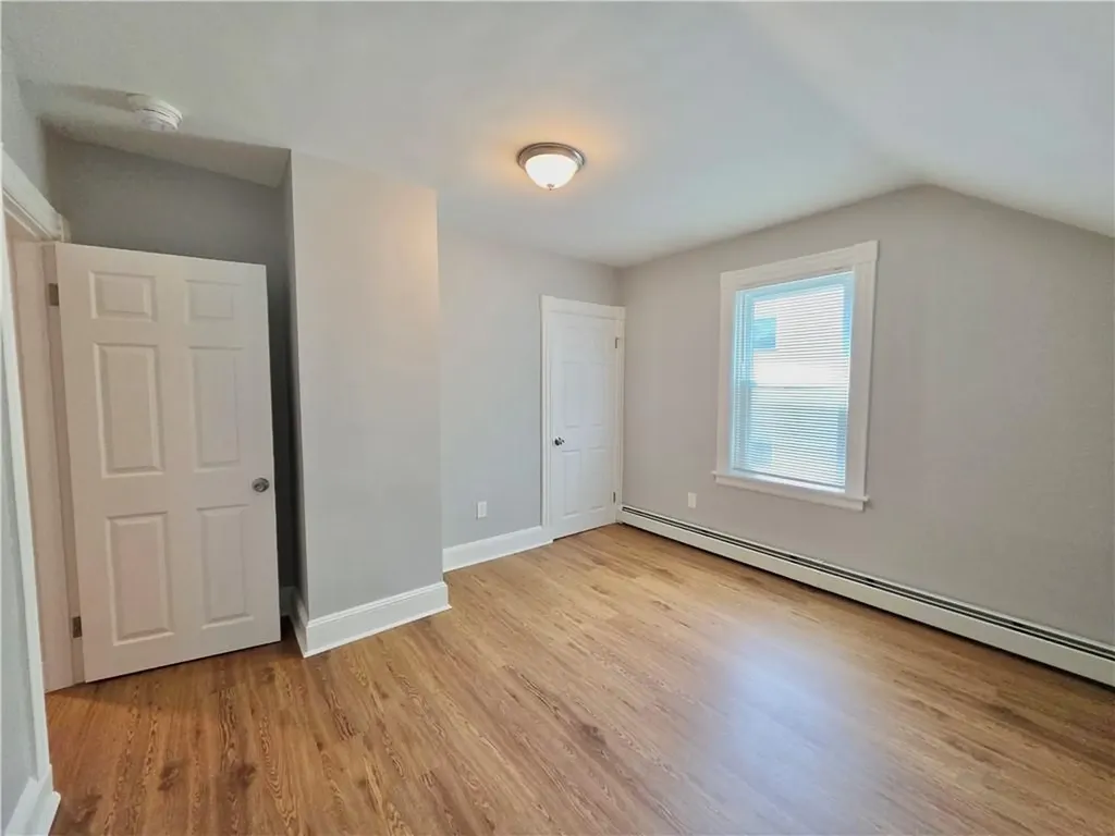 5 Greystone Avenue North Providence RI 02911