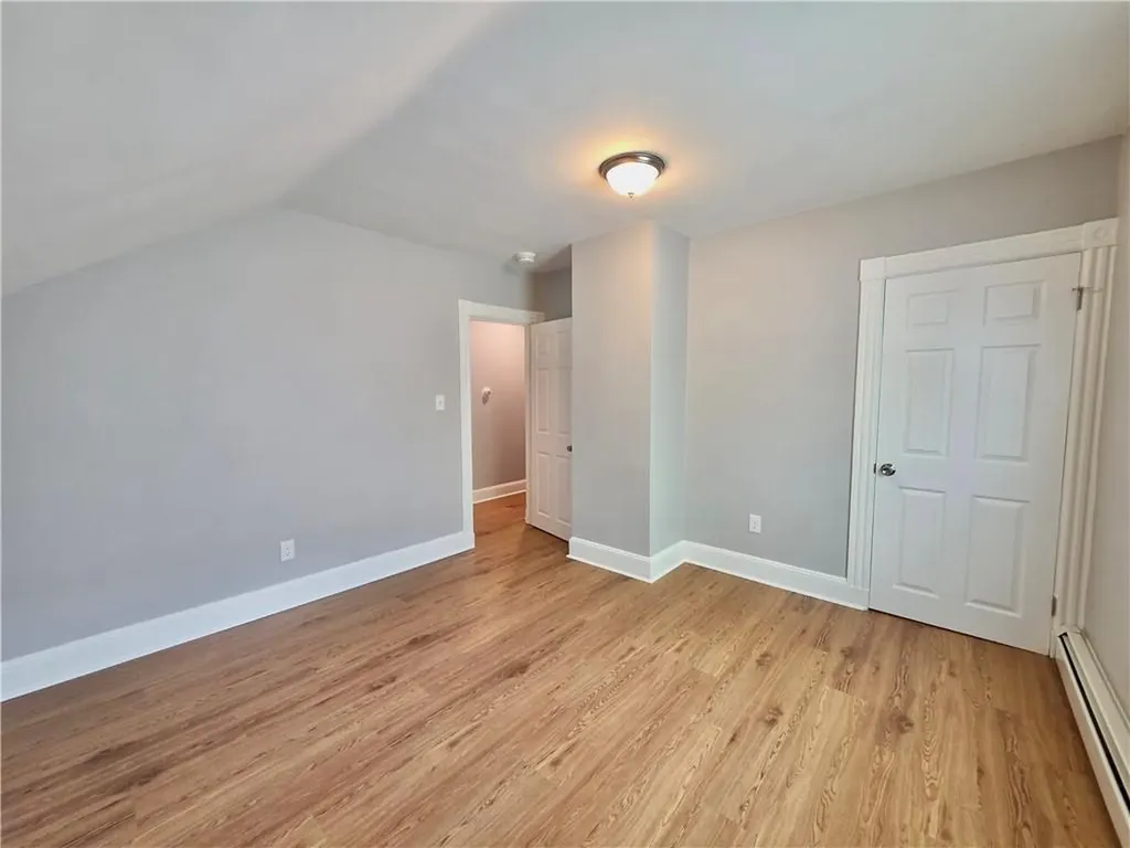 5 Greystone Avenue North Providence RI 02911