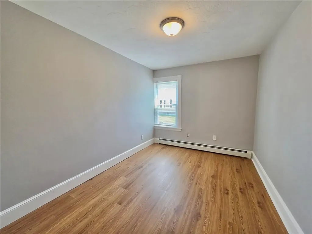 5 Greystone Avenue North Providence RI 02911