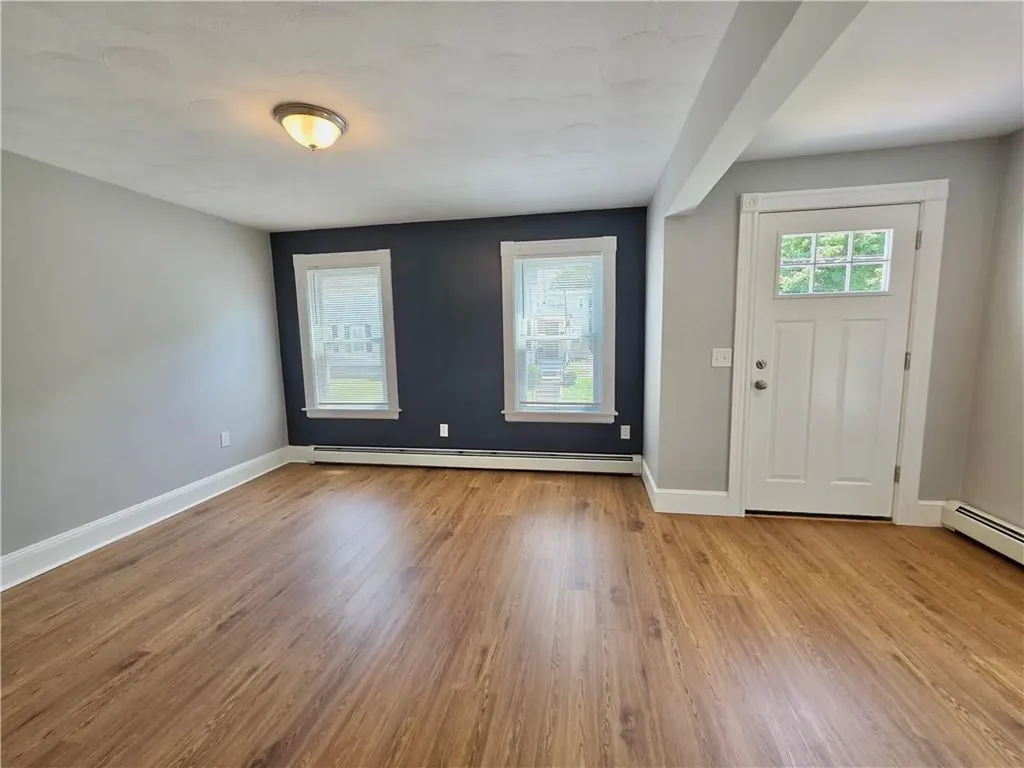 5 Greystone Avenue North Providence RI 02911
