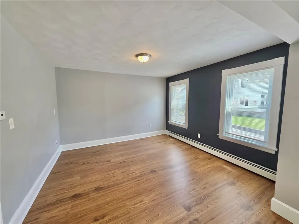 5 Greystone Avenue North Providence RI 02911