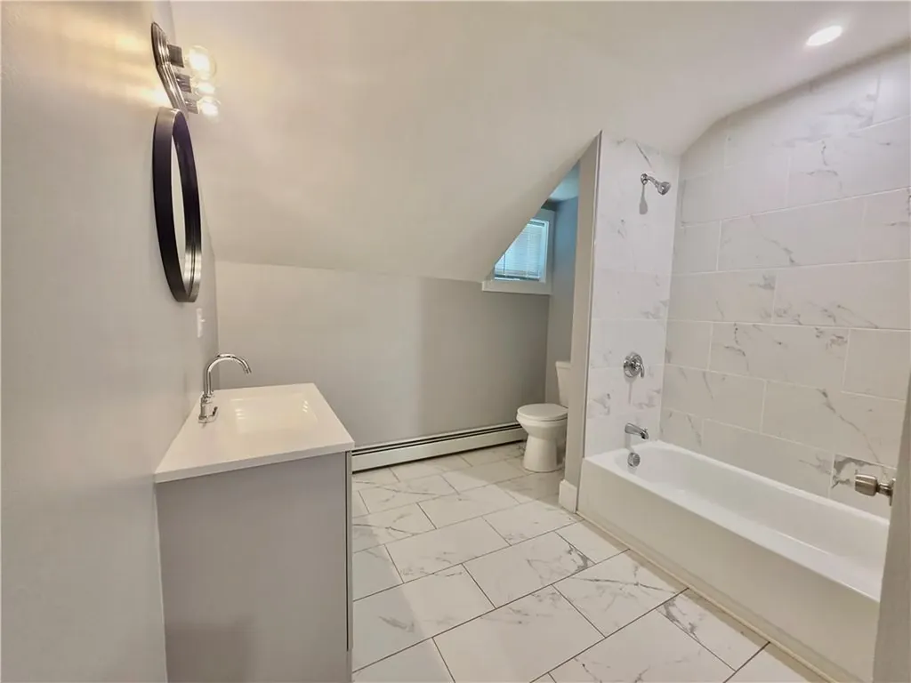 5 Greystone Avenue North Providence RI 02911
