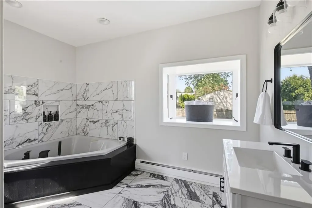 59 Bourne Avenue East Providence RI 02916