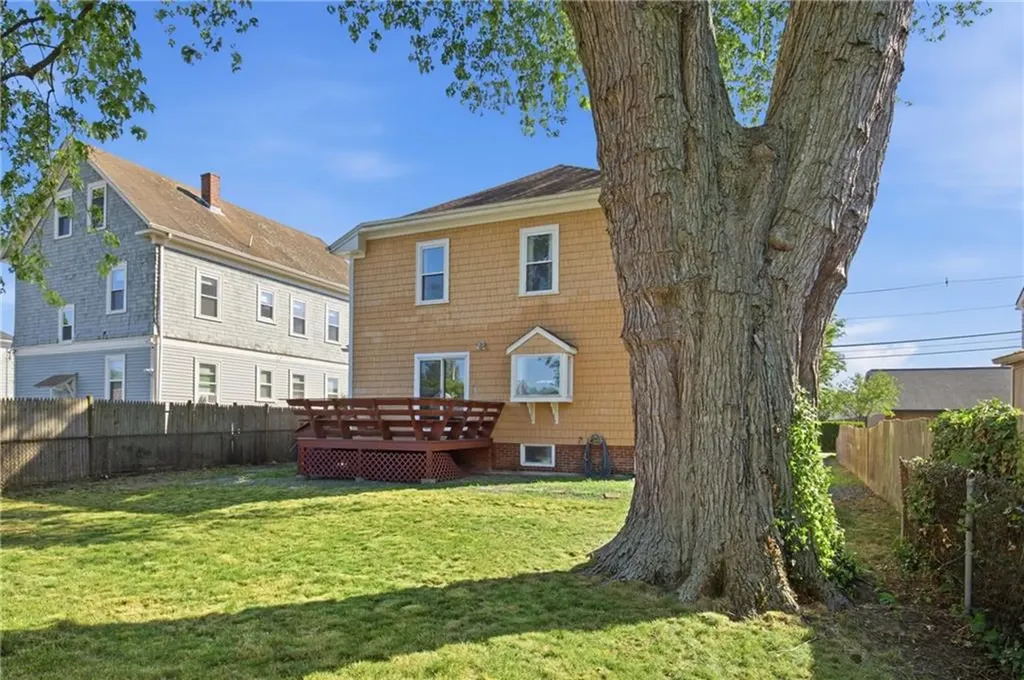 59 Bourne Avenue East Providence RI 02916